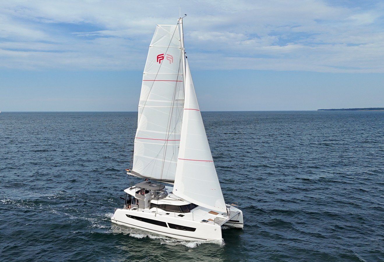 Fountaine Pajot NEW 41 unter Segeln